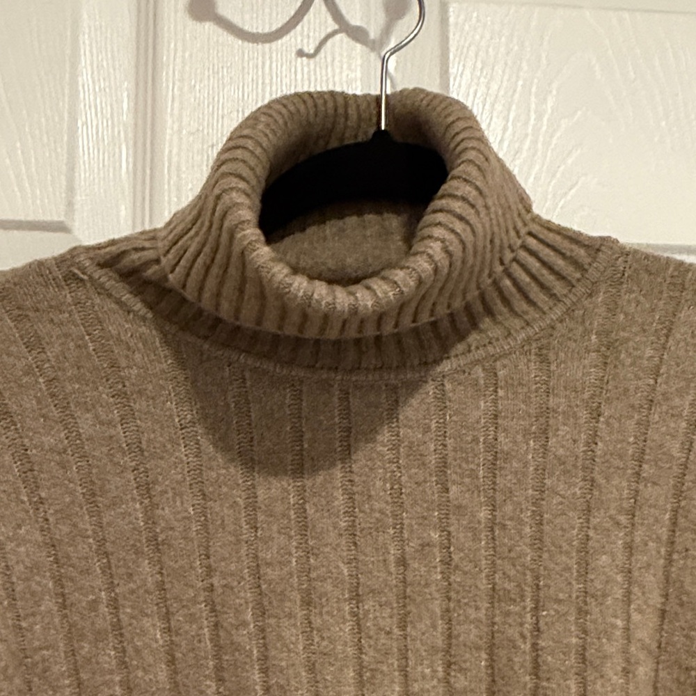 Express Tan Ribbed Turtleneck Sweater Cropped Balloon Sleeve Medium - Picture 4 of 13